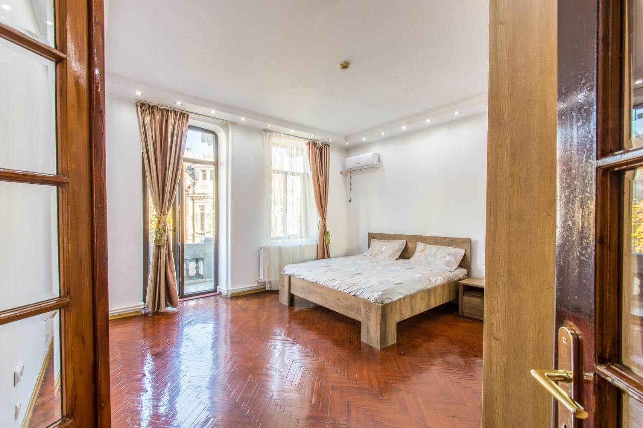 Apartment Faryna Bucureşti Ngoại thất bức ảnh