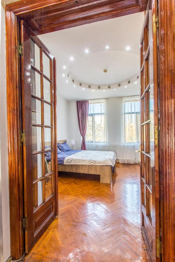 Apartment Faryna Bucureşti Ngoại thất bức ảnh