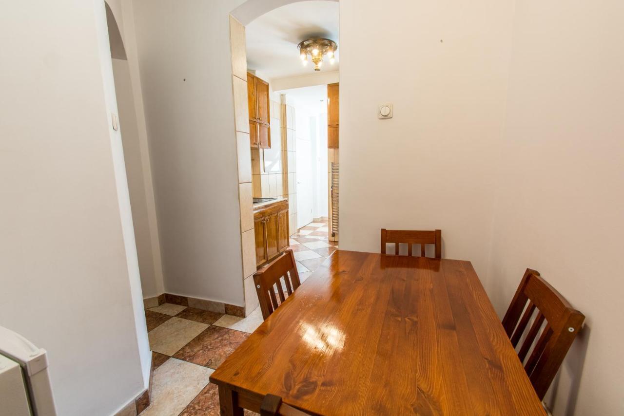 Apartment Faryna Bucureşti Ngoại thất bức ảnh